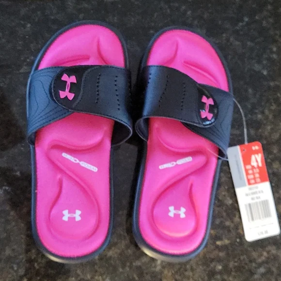 Under Armor Ignite IX Slide Sandals Adjustable Hot Pink/Black Girls Size 4 NEW - Picture 3 of 7